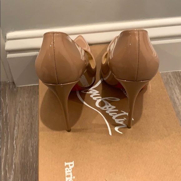 Christian Louboutin size 37.5 NUDE color - Picture 2 of 8